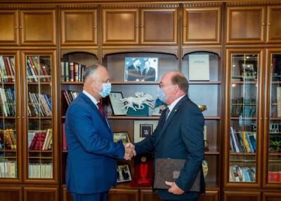 Президент Молдавии и посол РФ обсудили развитие двусторонних отношений