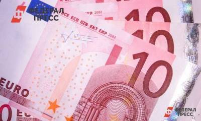 Курс евро поднялся выше 93 рублей