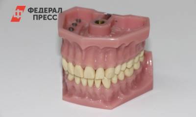 Стоматологи объяснили пользу зубных паст с углем