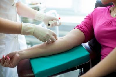 Рада поддержала законопроект, которые введет новые правила сдачи донорской крови