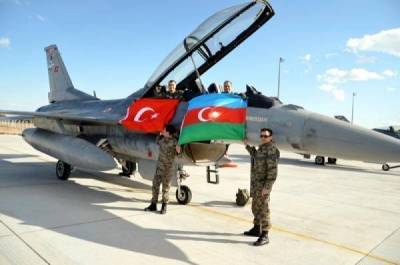 Ереван: Баку передал Турции руководство воздушными операциями в Карабахе