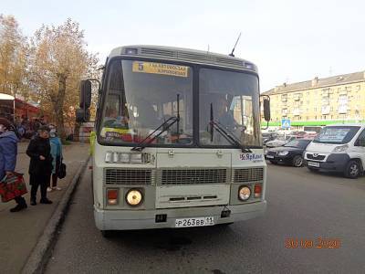 Водители автобусов на двух сыктывкарских маршрутах нарушают масочный режим