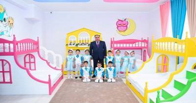 Эмомали Рахмон открыл в Душанбе новый детский сад на 600 мест