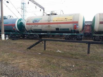 То ли избил гигант, то ли сбил поезд: в Киеве загадочно погибла сотрудница посольства США