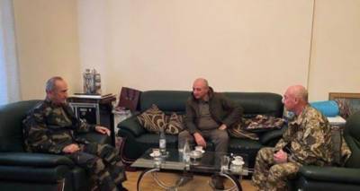 Три президента за одним столом: обнародовано фото встречи бывших лидеров Карабаха