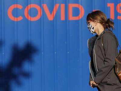Пандемия Чехия возвращает режим ЧС из-за повторной вспышки COVID-19