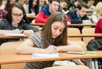 Более 4 млн российских студентов приступили к обучению в вузах в новом учебном году