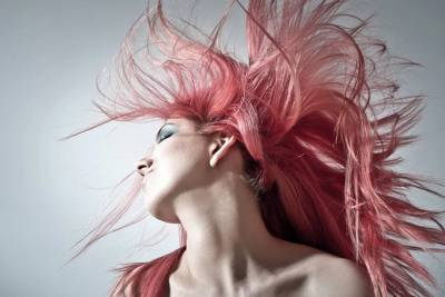 Назван цвет волос, увеличивающий риск развития рака