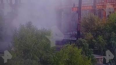 Пожар возник на складе на востоке Москвы