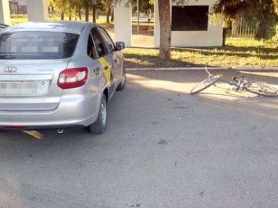 В Башкирии велосипедист врезался в машину