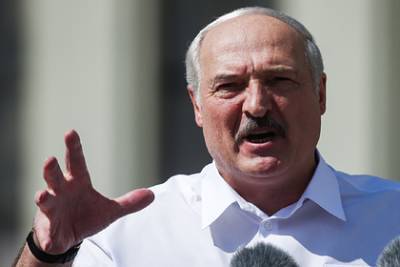 Лукашенко призвали уйти с тропы войны