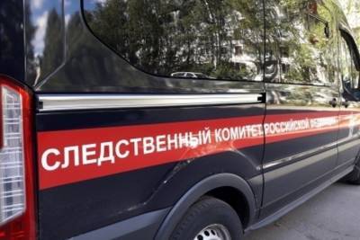 Убивший жену и дочь житель Вологодской области сбежал в наручниках