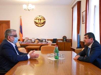 Президент Арцаха и директор компании «Карабах Телеком» обсудили вопросы связи