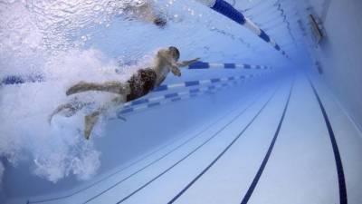 Самым популярным видом спорта среди петербуржцев стало плавание