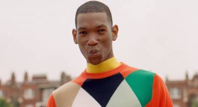 Крестики-нолики: мужские свитера с графическими узорами