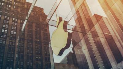 Apple потеряла за день рекордные 180 млрд долларов стоимости