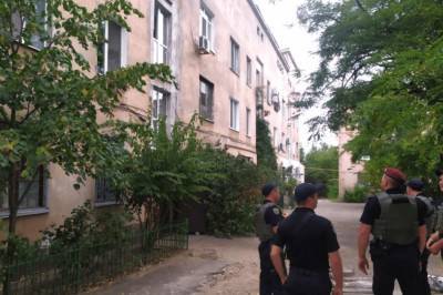 В Николаеве психически больной мужчина открыл в квартире газ и угрожал подорвать дом
