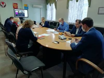 В Администрации Глазова обсудили вопросы безопасности в школах