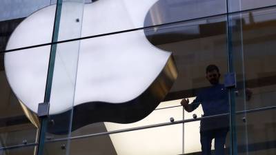 Капитализация Apple рухнула на рекордные 180 миллиардов долларов за день