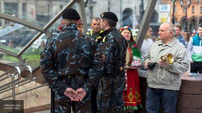 Глава МО Белоруссии заявил о спасении страны от "беззакония и произвола"