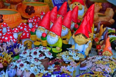 Садовые игрушки вспыхнули в воронежском торговом доме