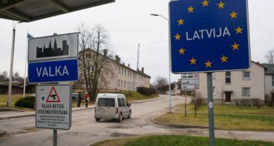 Латвия не стала включать Эстонию и Литву в "желтый список"