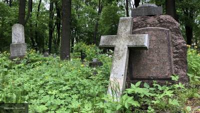 Человека хоронят не онлайн: Барецкий высмеял похоронный сервис от Миронова