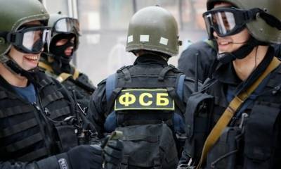 «Пойду на линейку и там бомбану»: ФСБ задержала школьника по подозрению в подготовке теракта