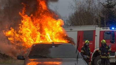 В Белгородской области заживо сгорел запертый в машине 11-летний школьник