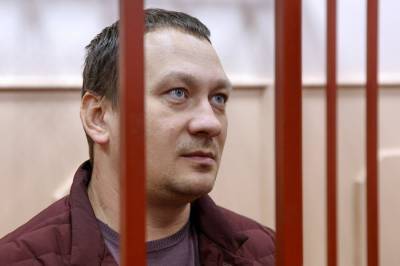 Суд продлил арест экс-полицейского Игоря Ляховца по "делу Голунова" до 7 декабря