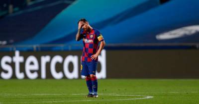 Футболист Месси объявил о решении остаться в "Барселоне"