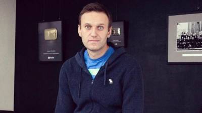Евродепутат осудил Запад за поспешные обвинения РФ в ситуации с Навальным