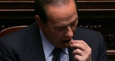 Врач сообщил о состоянии заразившегося COVID-19 Берлускони