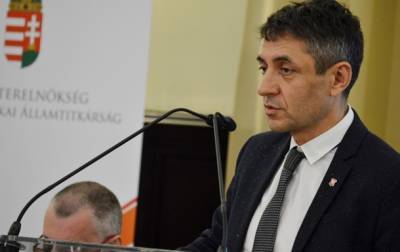 Украина запретила въезд госсекретарю Венгрии