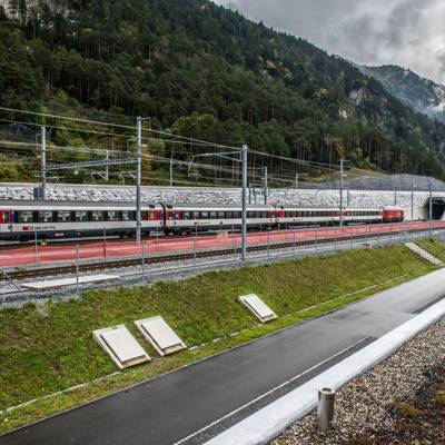 Швейцария официально открыла новый базисный ж/д тоннель через Альпы