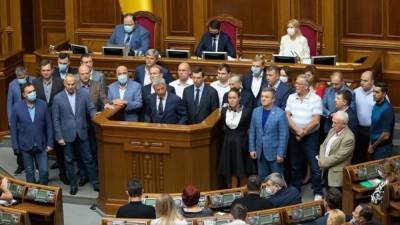 Оппозиция требует провести выборы на Донбассе
