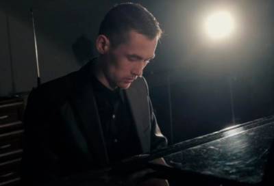 Петербургский пианист собирается установить мировой рекорд, отыграв 50 часов без перерыва