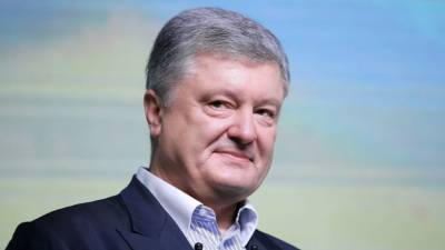 Кабмин России ввёл санкции против Порошенко