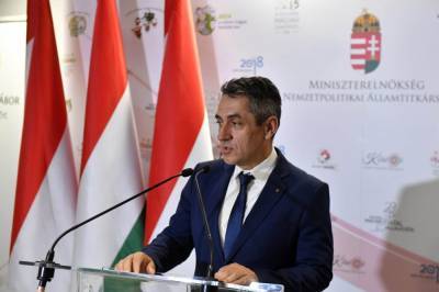 Госсекретаря Венгрии не впустили в Украину: известна причина