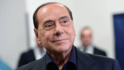 Бывшего премьера Италии Берлускони госпитализировали с СОVID-19