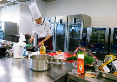 Мэрия Праги отказалась от стряпни студентов кулинарного училища