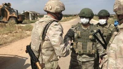 Военные России и Турции провели совместную тренировку в Сирии