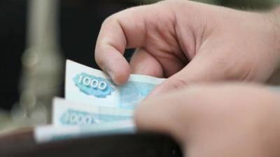 Эксперты назвали профессии с зарплатой более 100 тысяч рублей в регионах