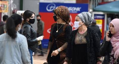 В Душанбе появились плакаты по профилактике коронавируса