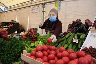 Большинство основных продуктов питания стало недоступно для россиян