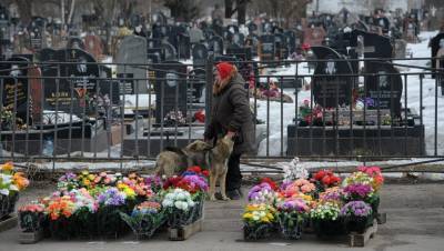 Август стал рекордным по количеству смертей в Петербурге