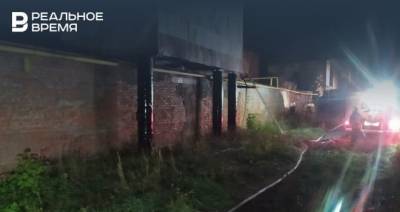 В Кукморе пожарные ликвидировали пожар на кирпичном заводе