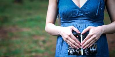 Какой напиток ученые не советуют употреблять во время беременности?