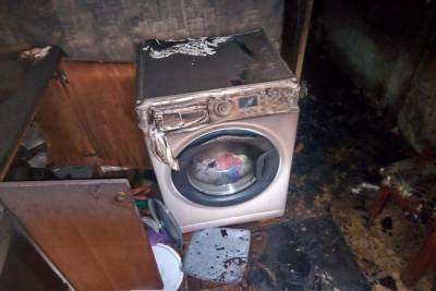 В Рославле оставленная без присмотра работающая стиральная машинка стала причиной пожара