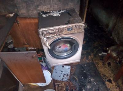 В Смоленской области стиральная машина загорелась, пока хозяев не было дома